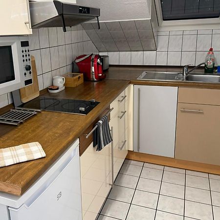 Marienhaus Apartment - Zentral, Parken, Netflix, Kontaktloses Einchecken Wuppertal Exterior foto